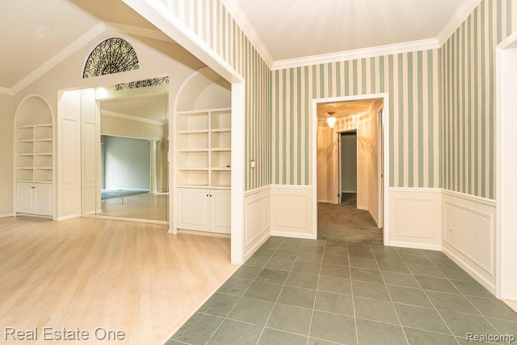 7383 SIMSBURY Drive