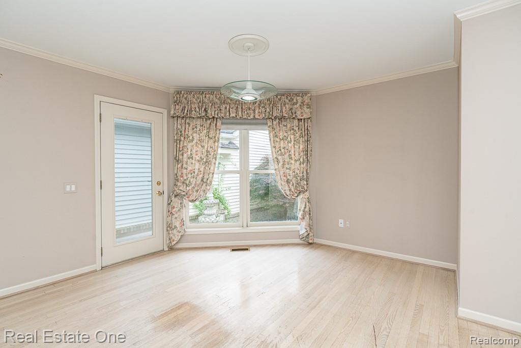 7383 SIMSBURY Drive