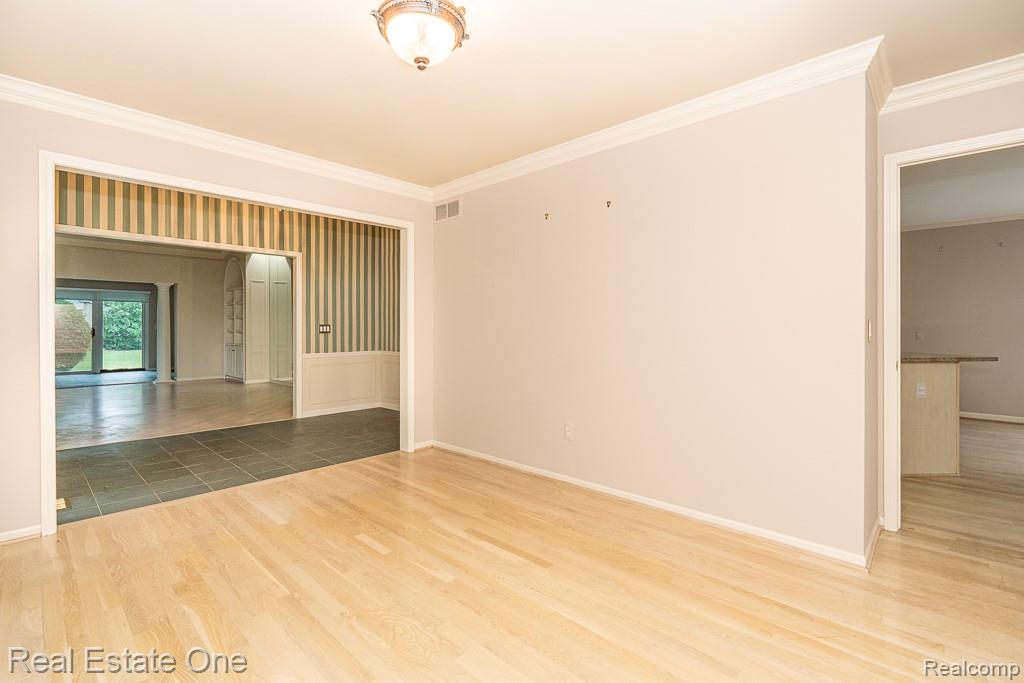 7383 SIMSBURY Drive