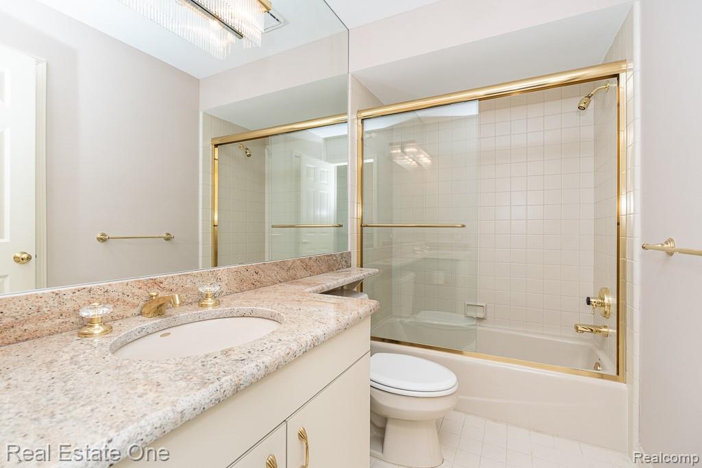 7383 SIMSBURY Drive