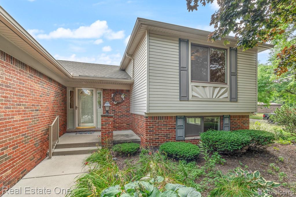 3444 Eagle Drive
