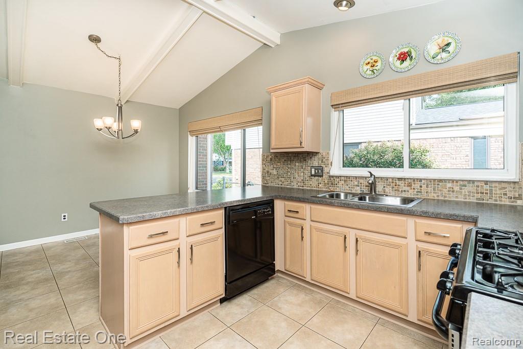 3444 Eagle Drive