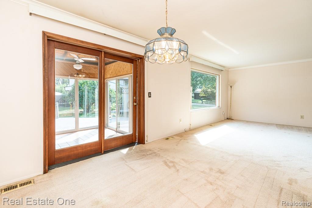 3444 Eagle Drive