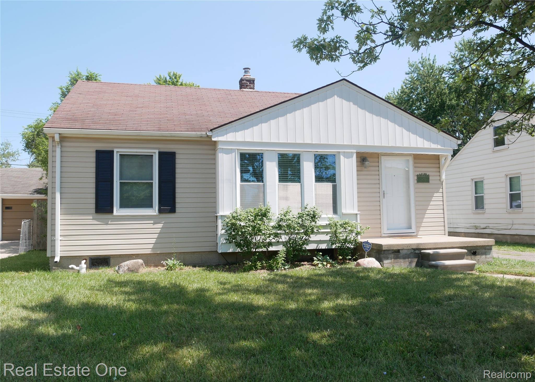 3876 GREENFIELD Road