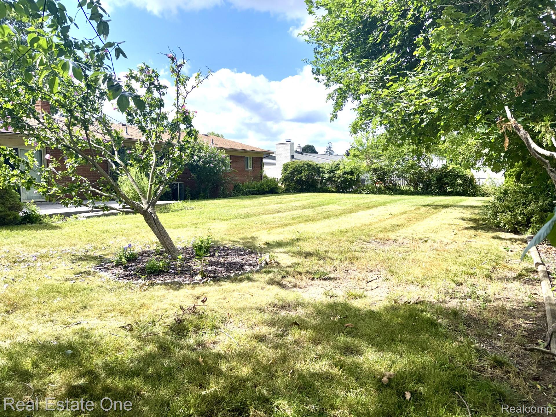 3764 Lake Oakland Shores Drive