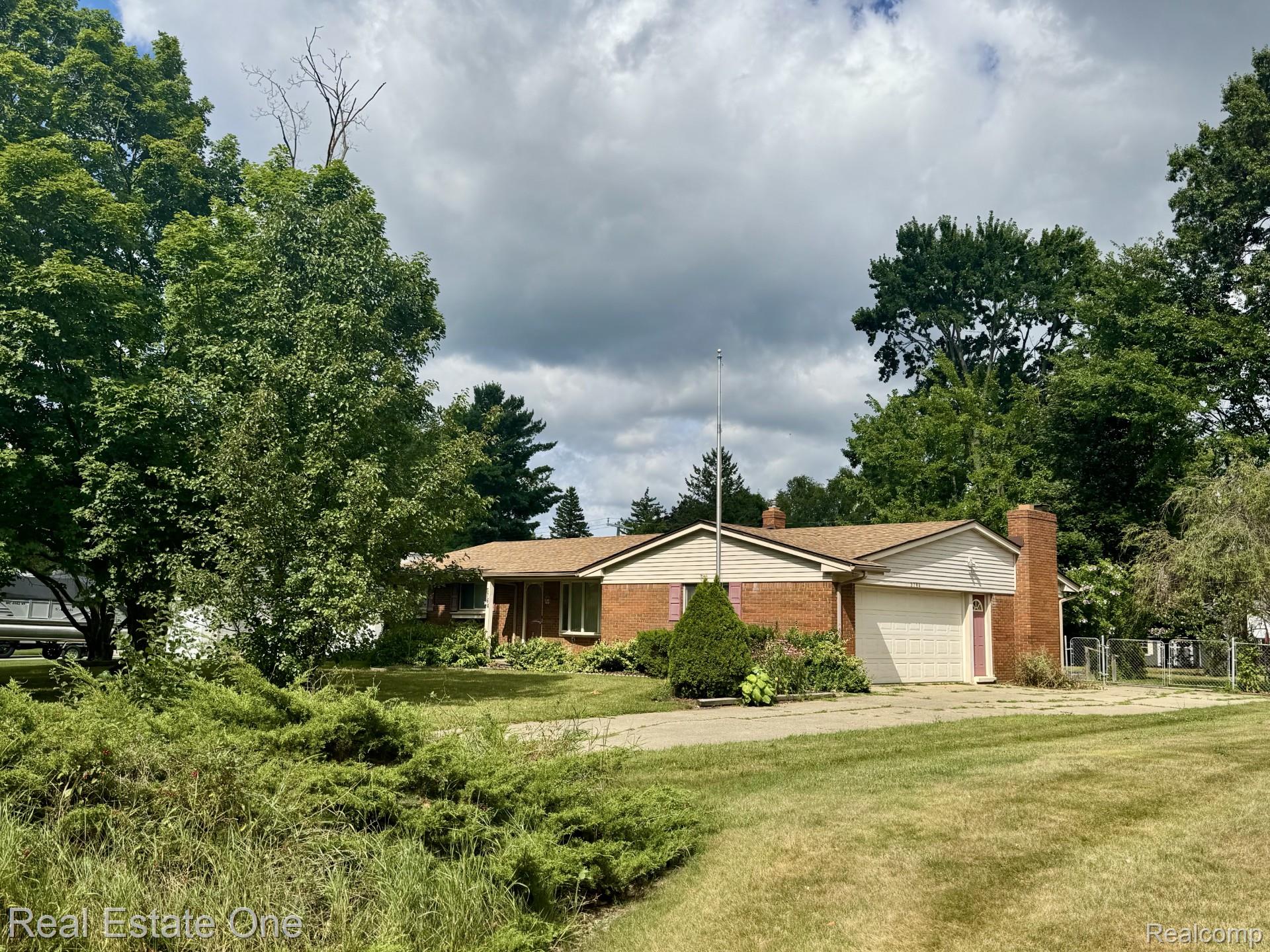 3764 Lake Oakland Shores Drive