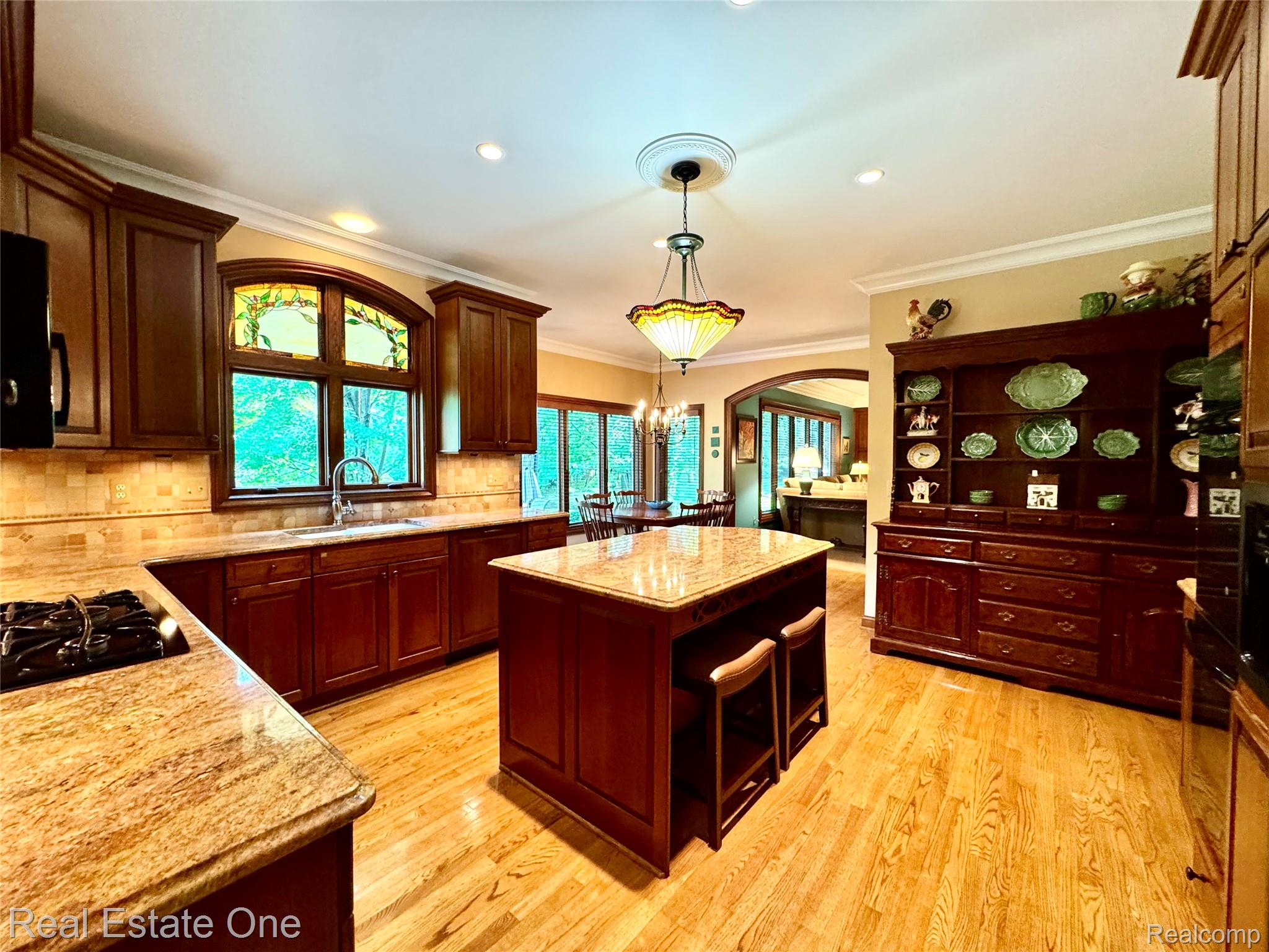 1793 Skyline Drive