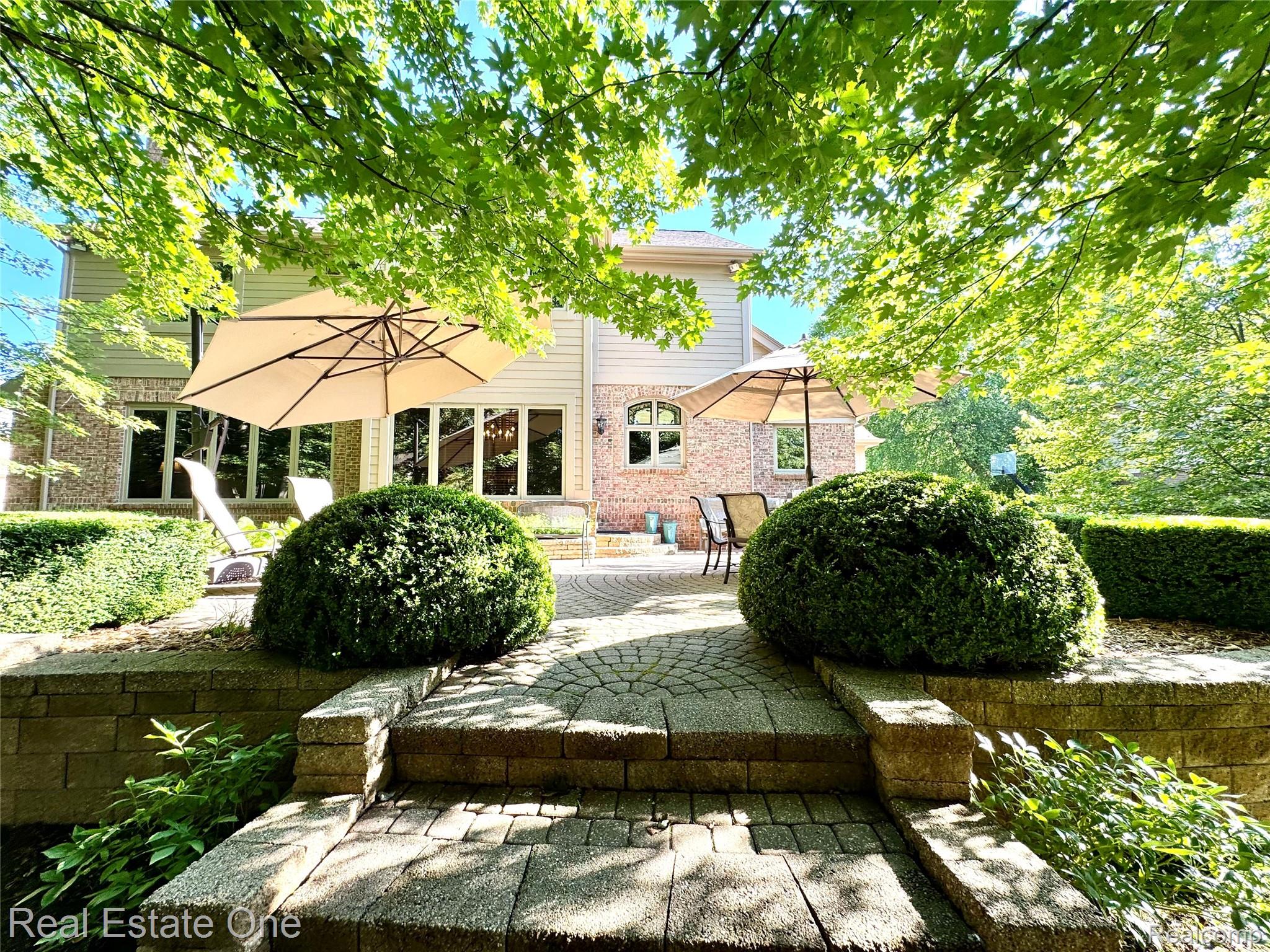 1793 Skyline Drive