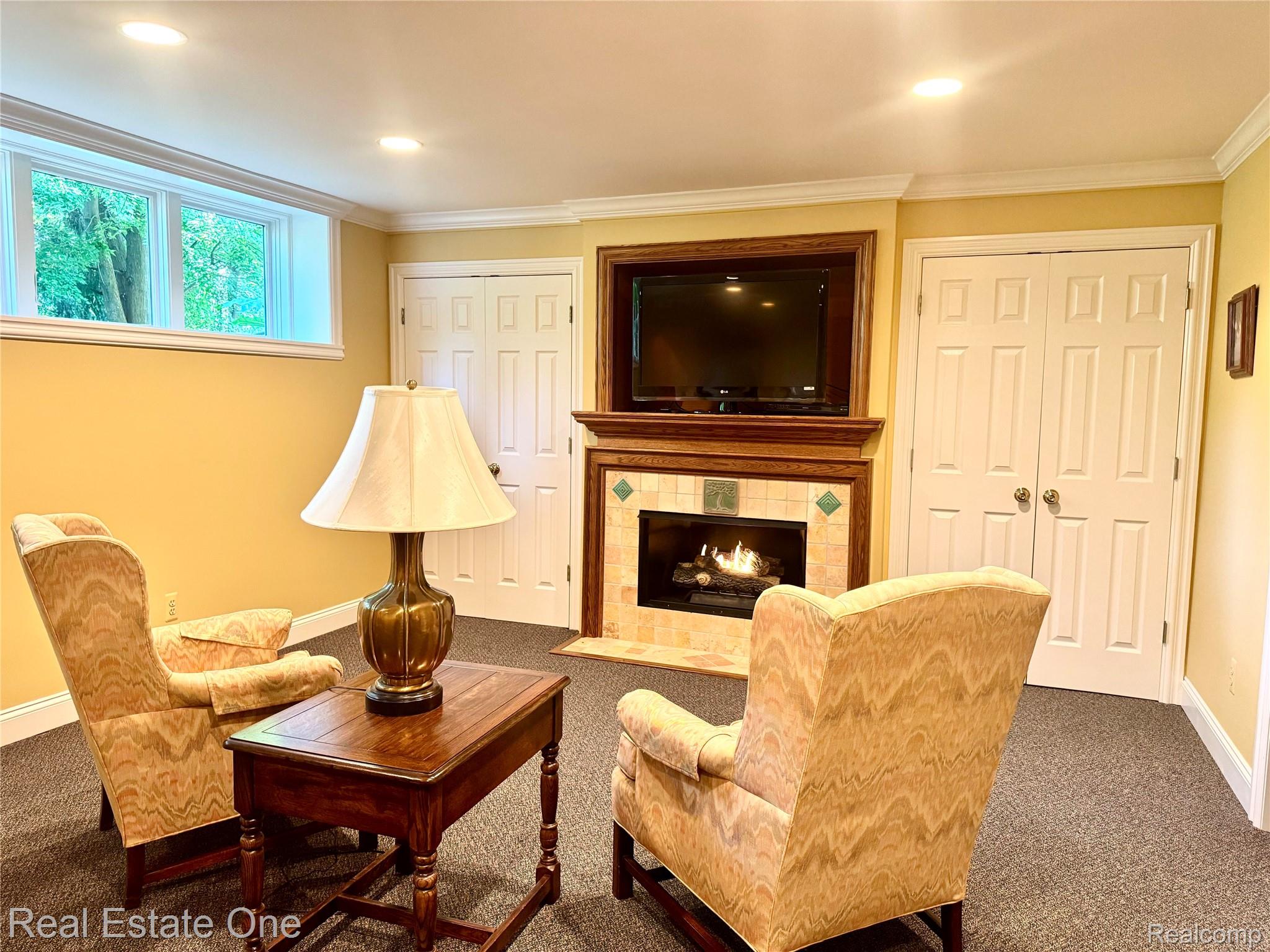 1793 Skyline Drive
