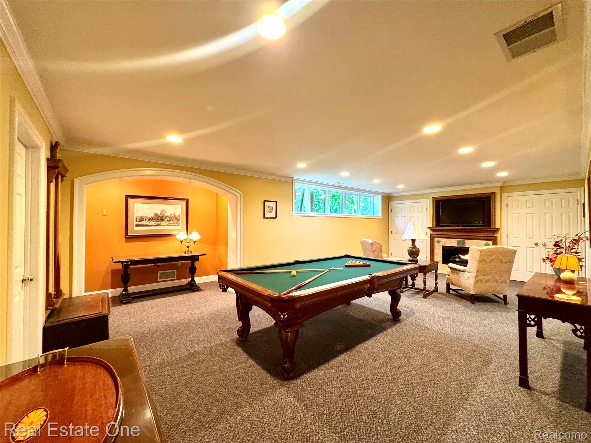 1793 Skyline Drive