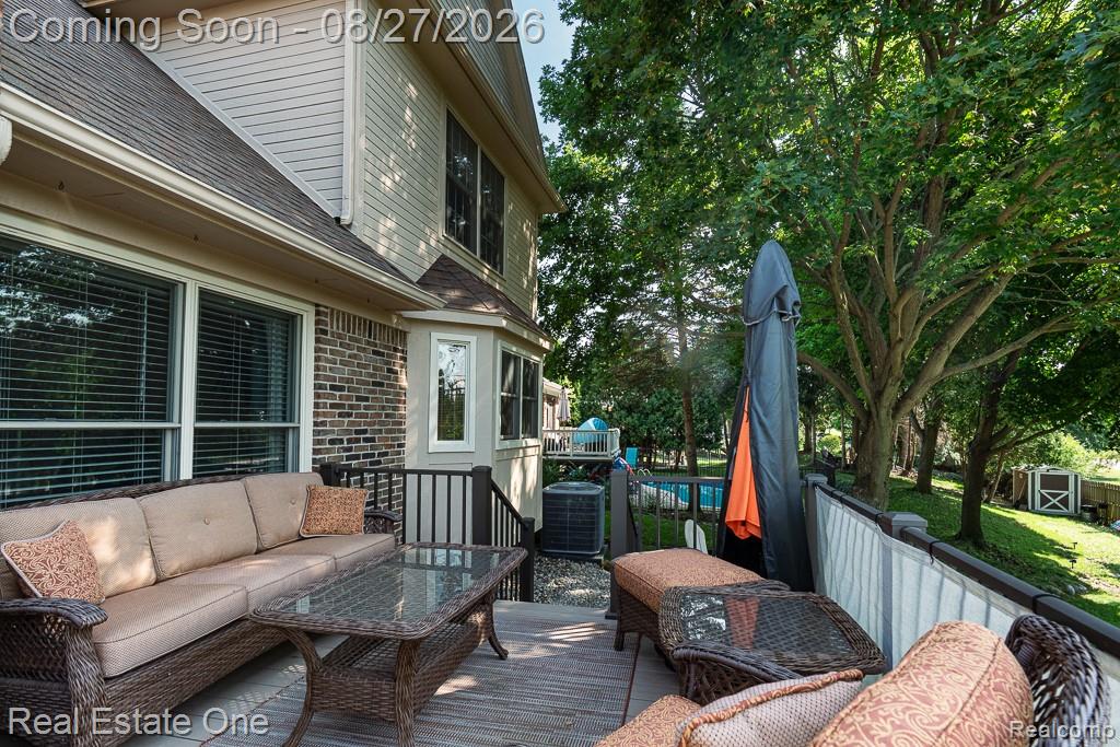 1026 Pointe Place Boulevard