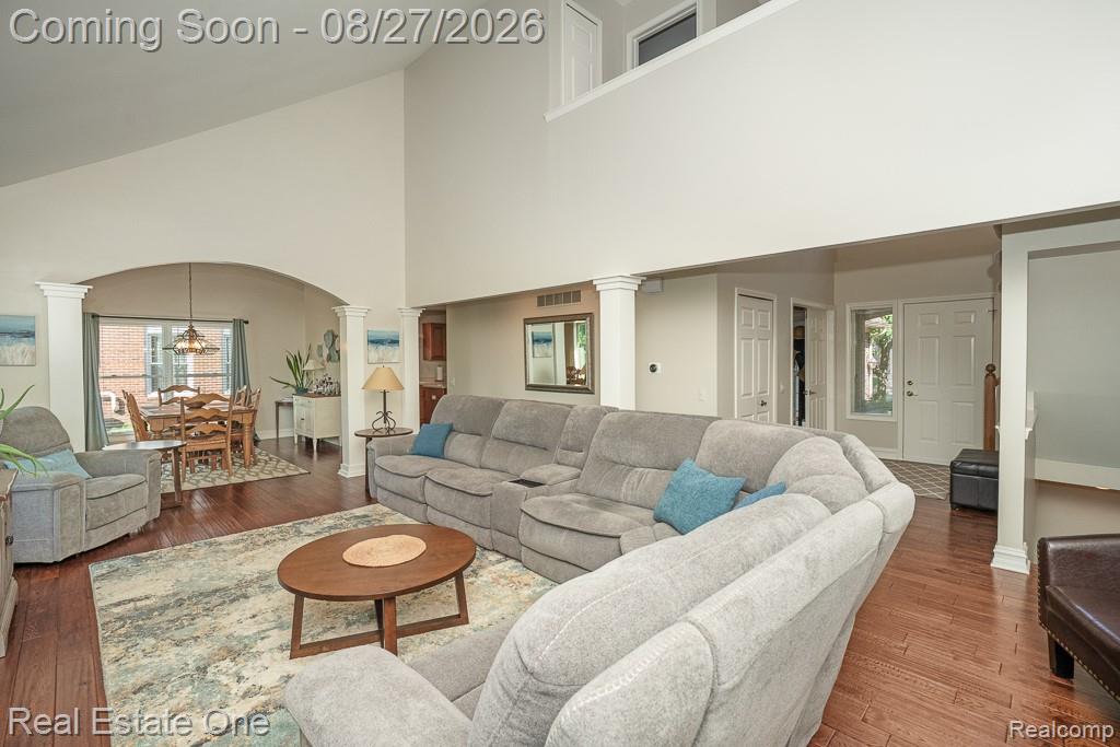 1026 Pointe Place Boulevard