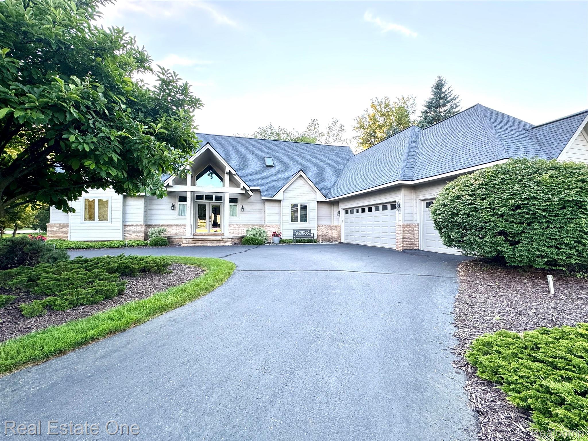 716 Bristol Lane
