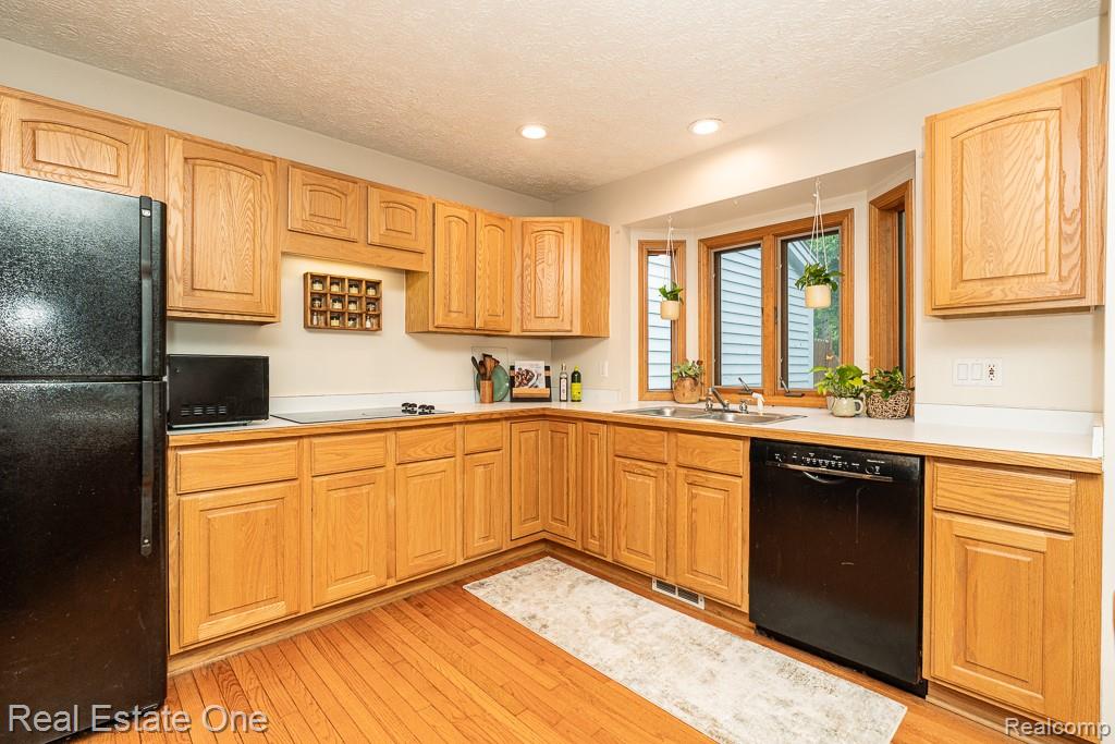 6595 Scenic Pines Court