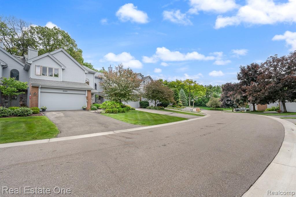 6595 Scenic Pines Court