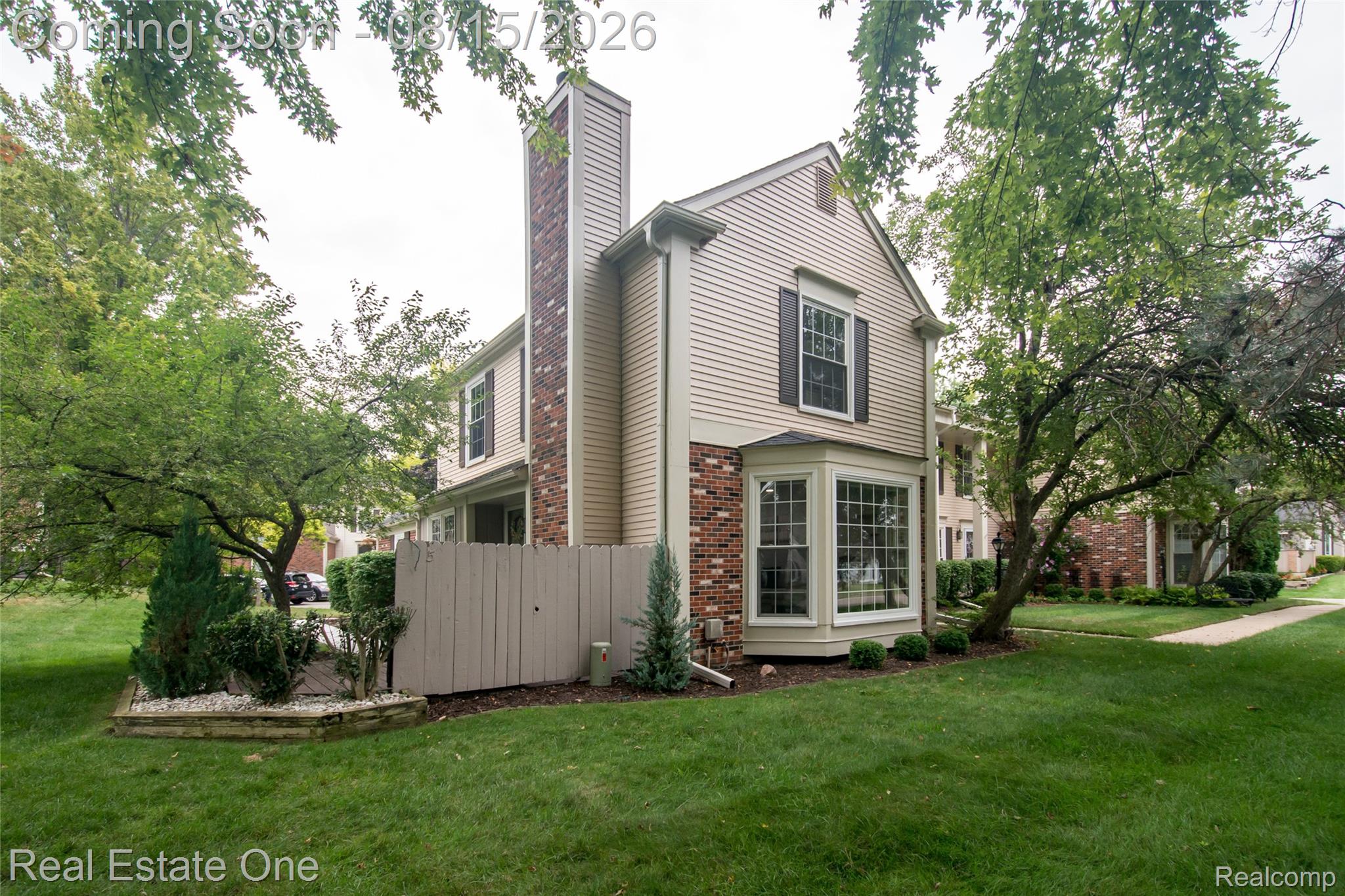 1572 Kings Cove Drive