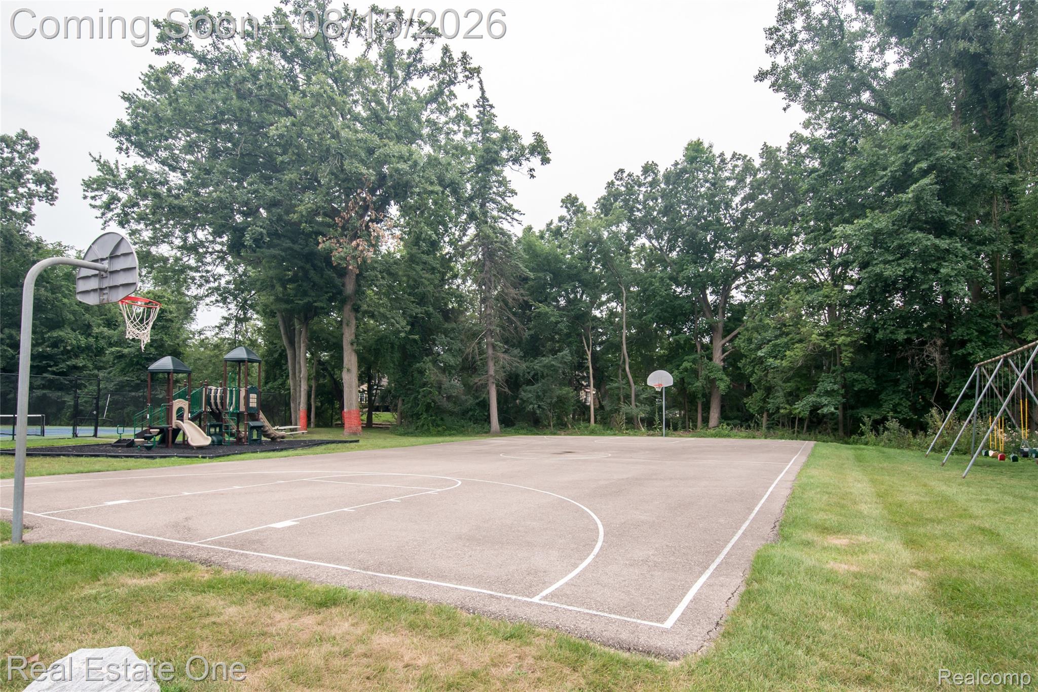 1572 Kings Cove Drive