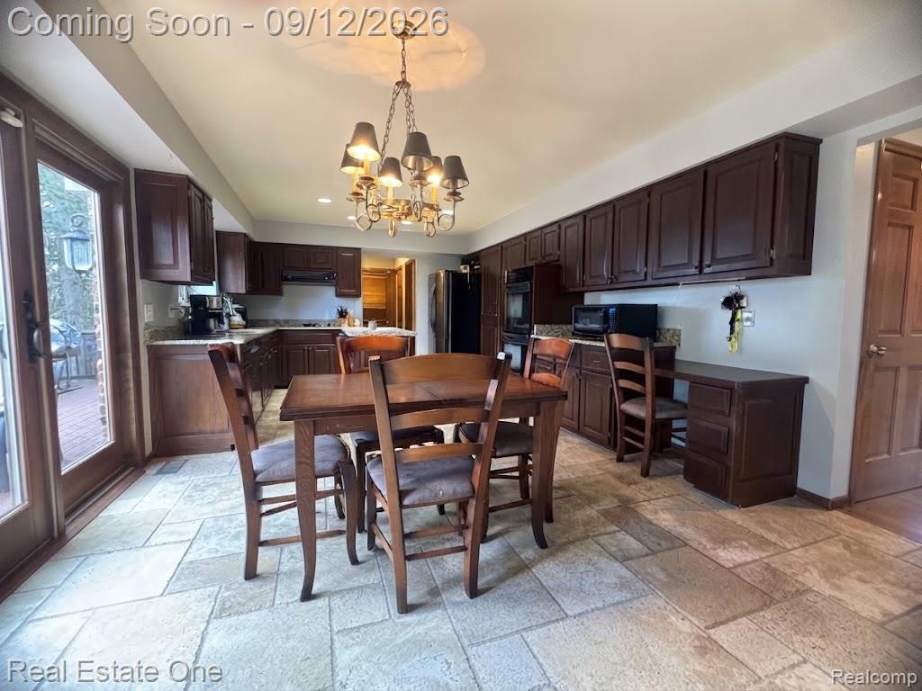 1982 Heritage Hill Court