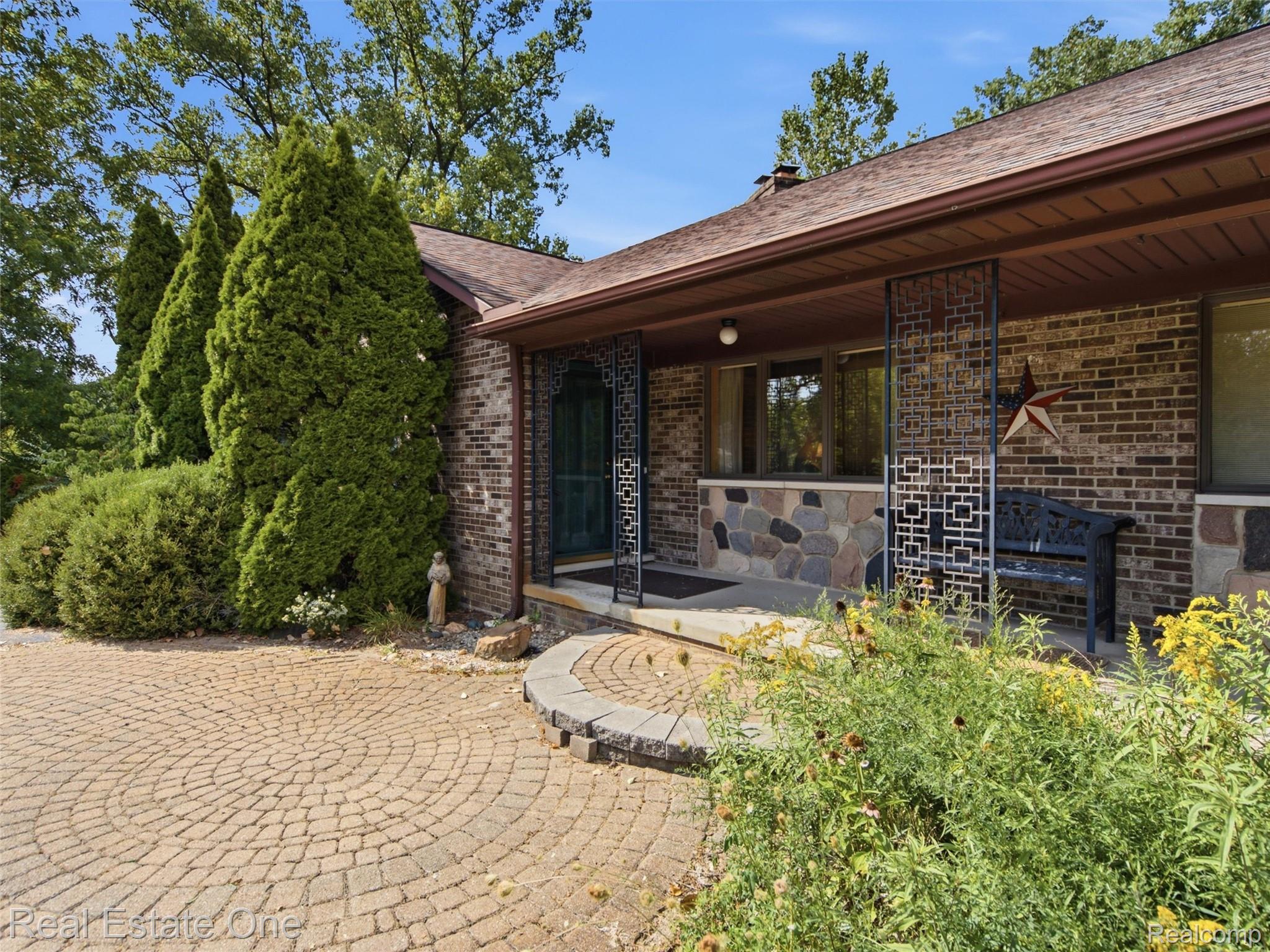 2626 W Wattles Road