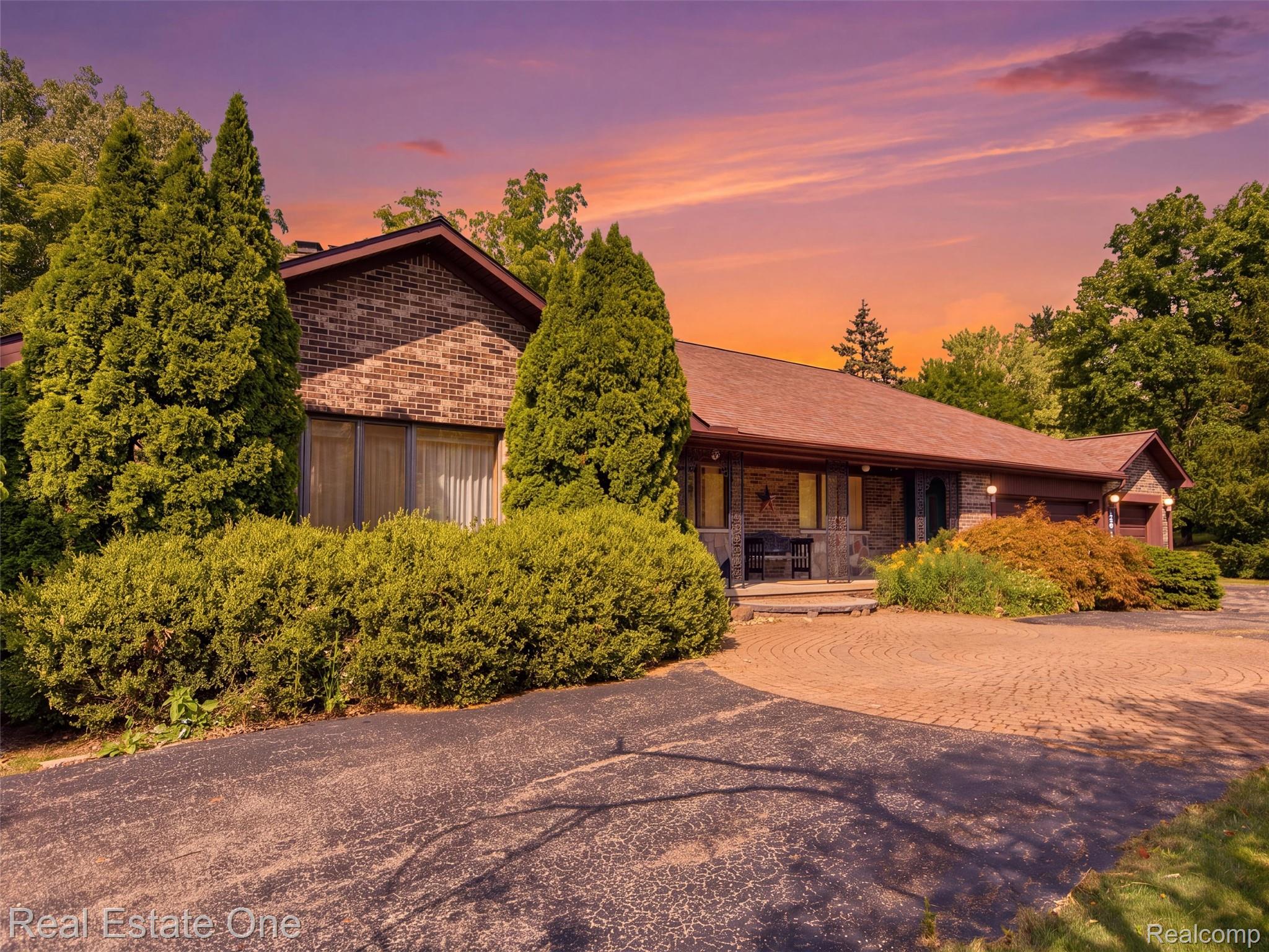 2626 W Wattles Road