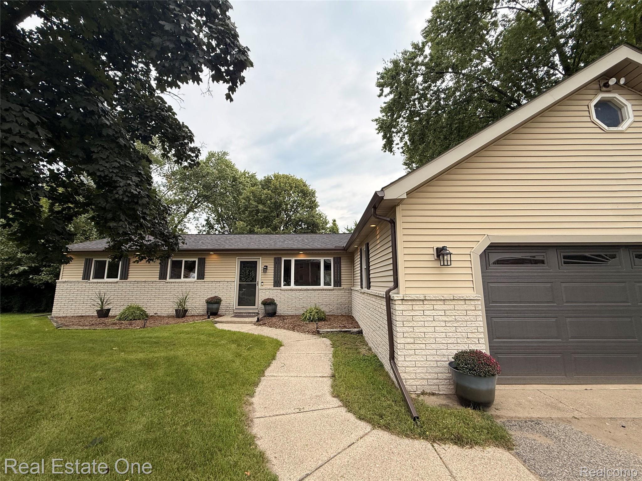 1457 Cambria Drive
