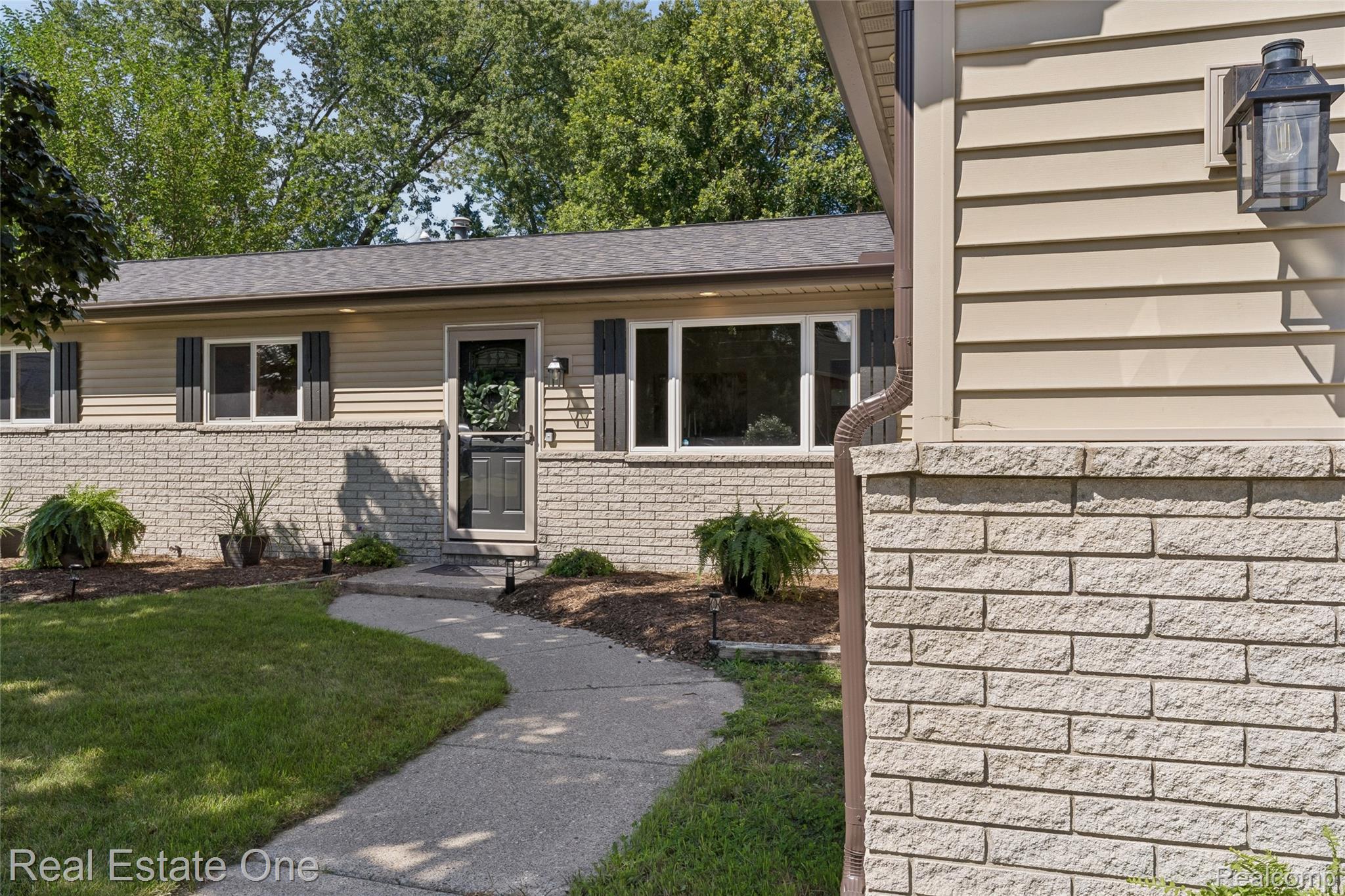 1457 Cambria Drive