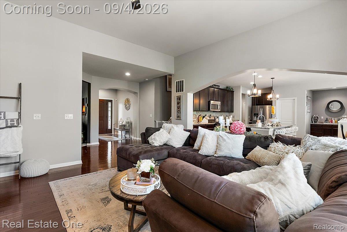 15817 Diamante Drive
