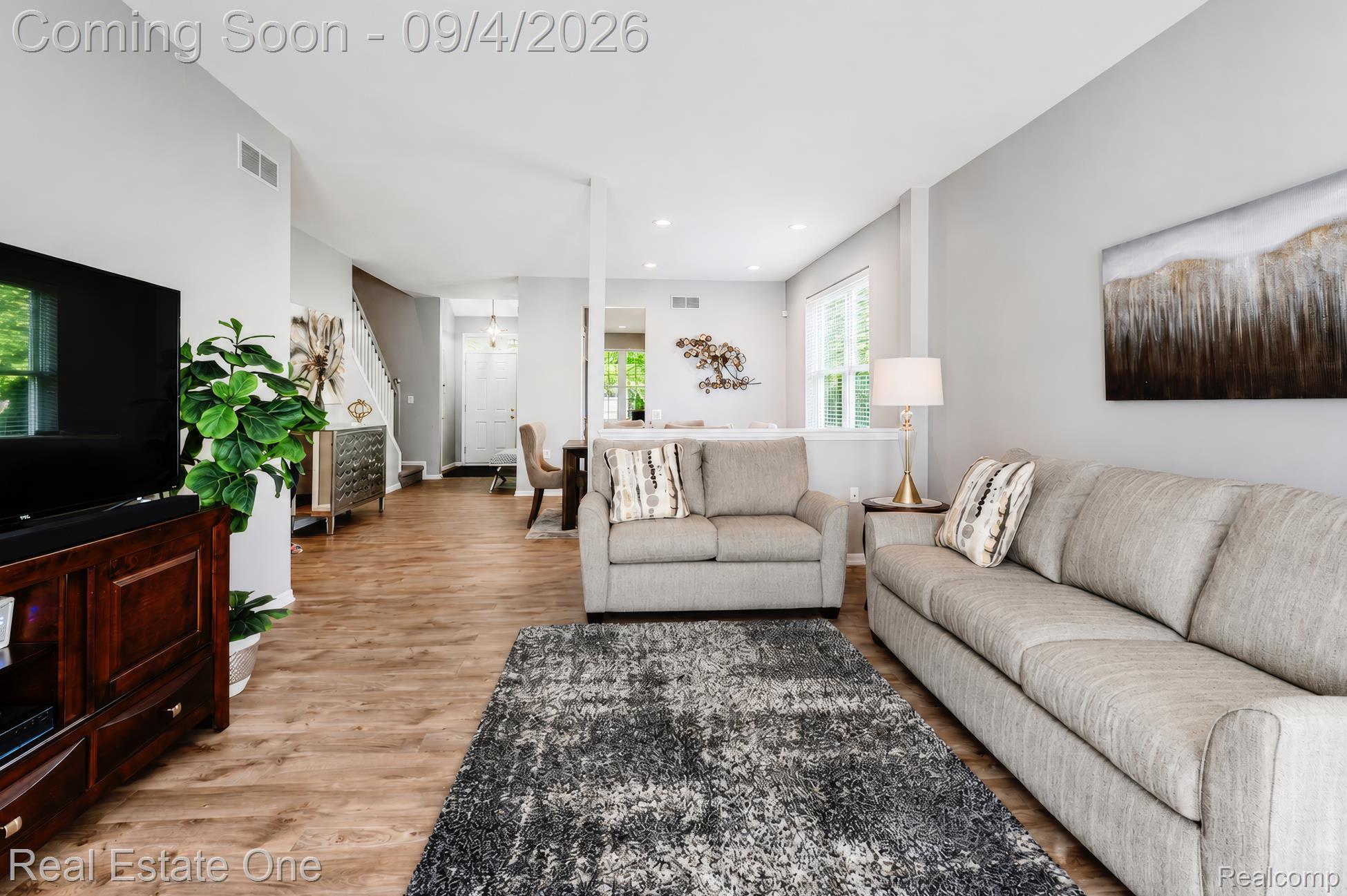 3509 Riverside Drive