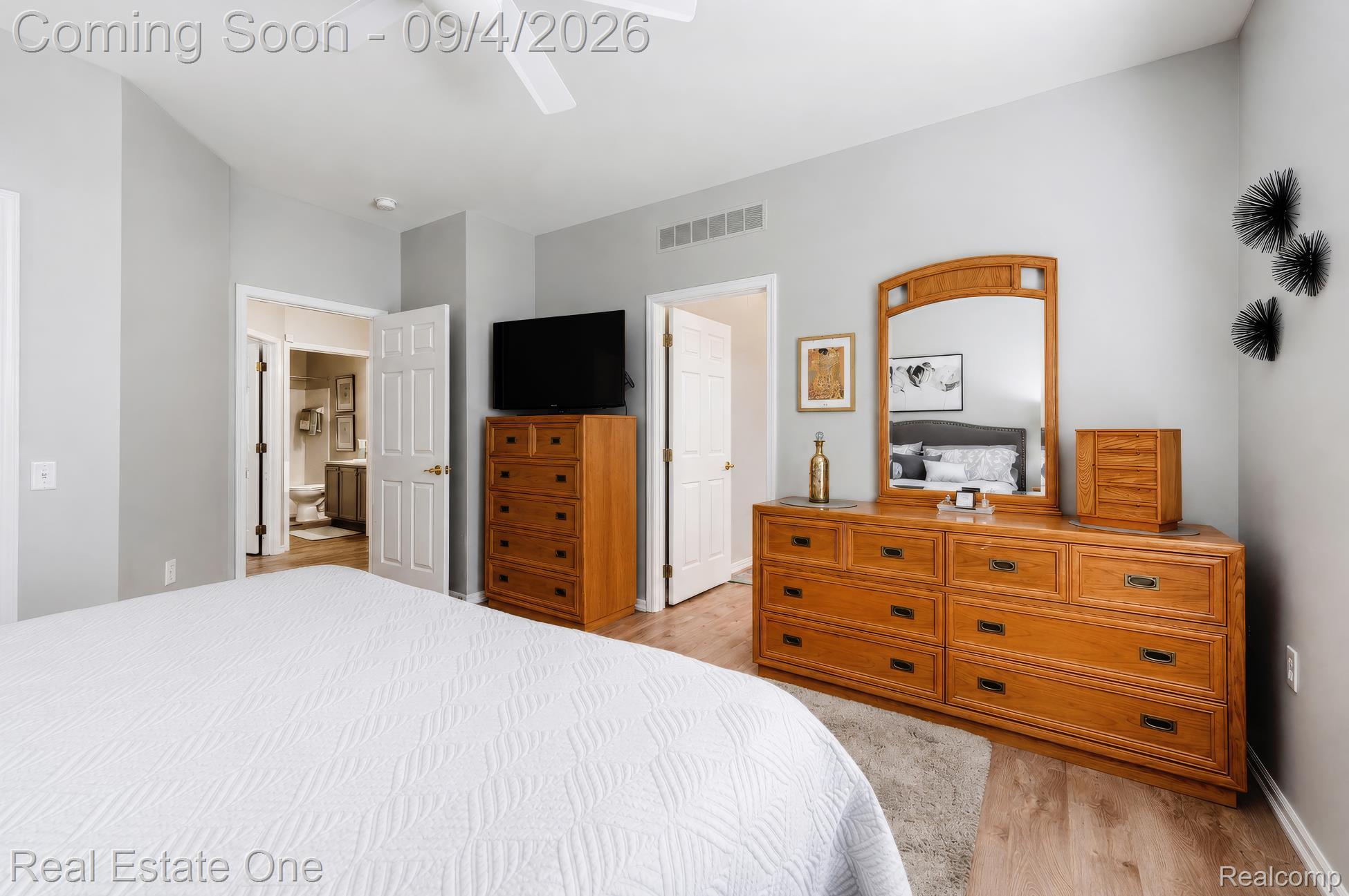 3509 Riverside Drive