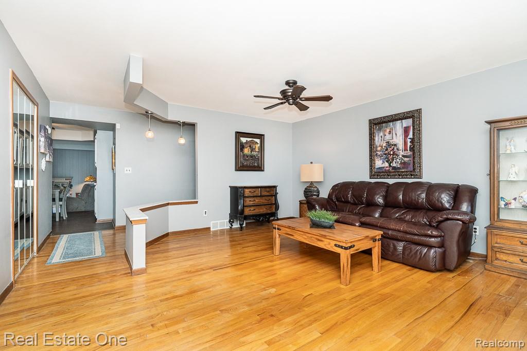 4167 Angeline Drive