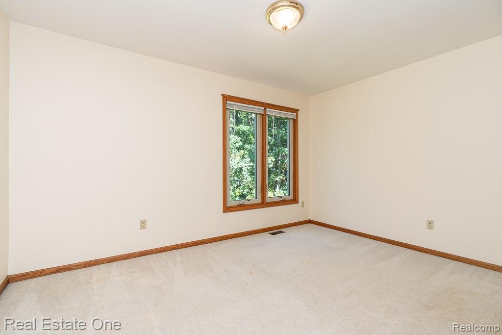 4586 Klais Drive