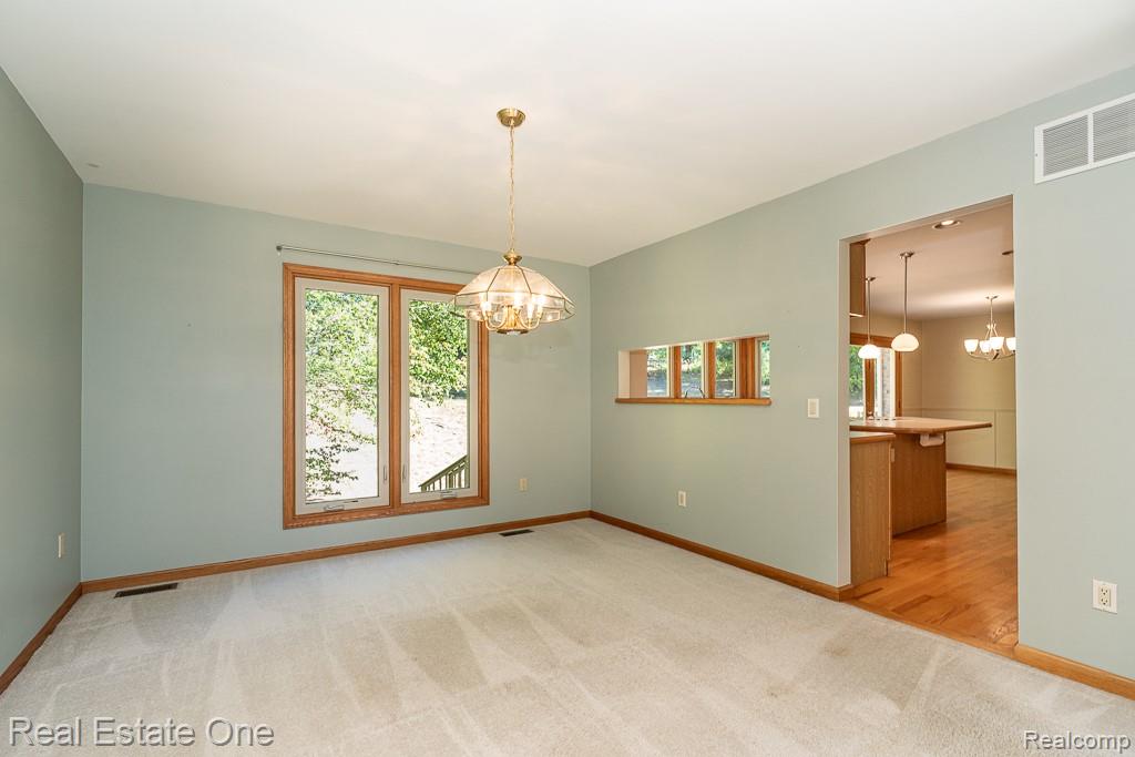 4586 Klais Drive