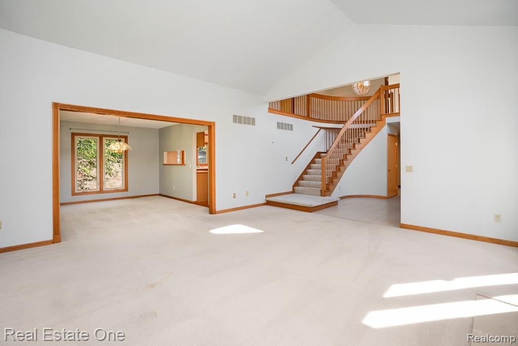 4586 Klais Drive