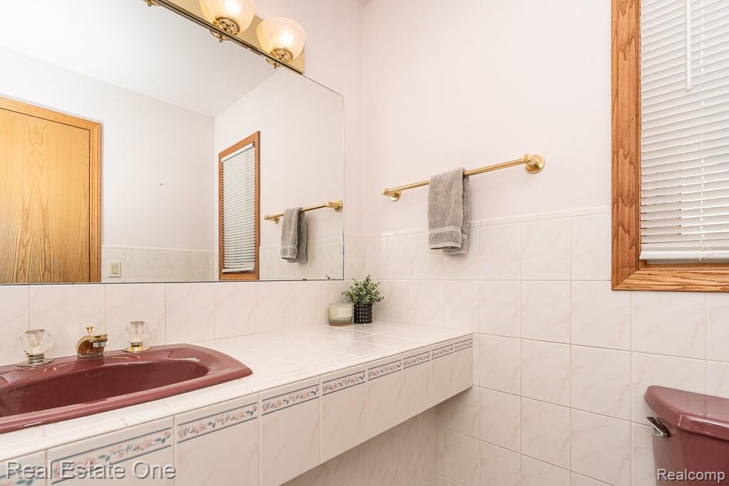 4586 Klais Drive