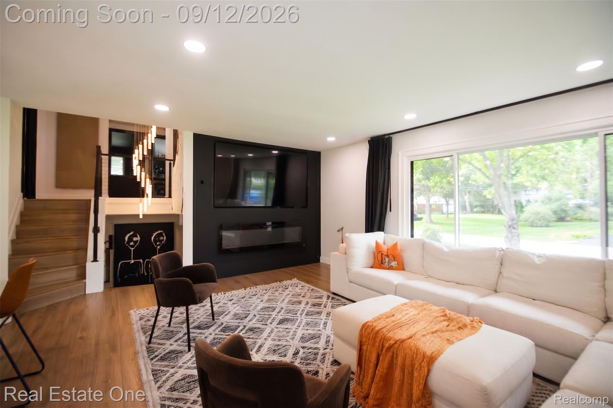 2911 Aldgate Drive