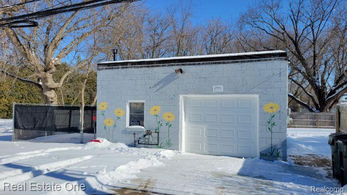 2388 W Auburn Road