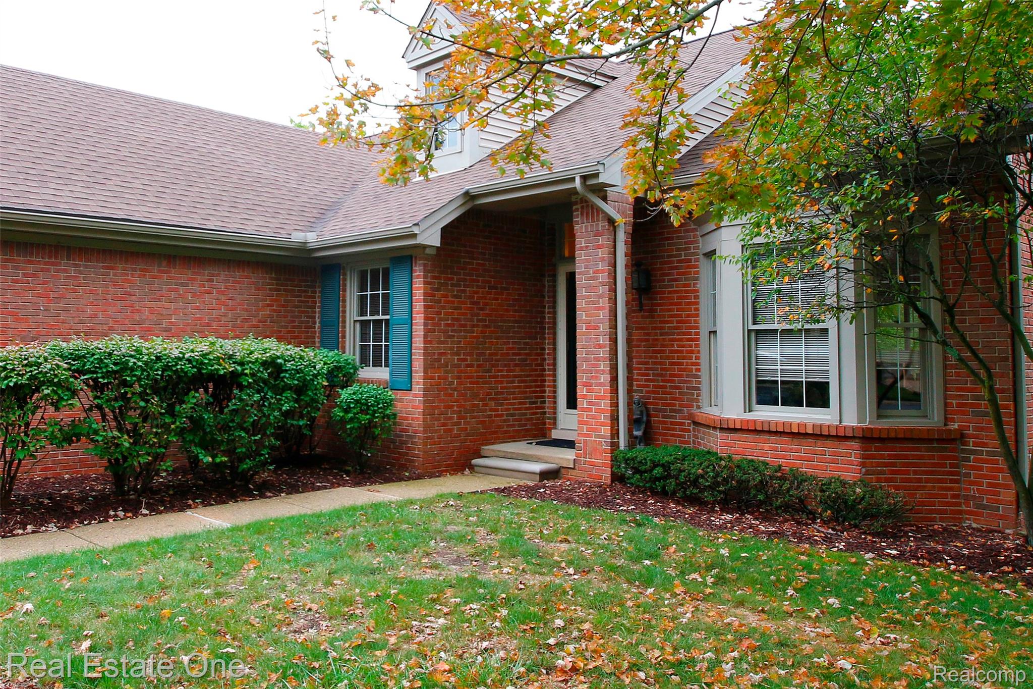 1227 Valley Circle