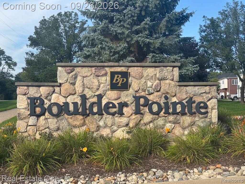 6825 Boulder Pointe Drive Unit: 32