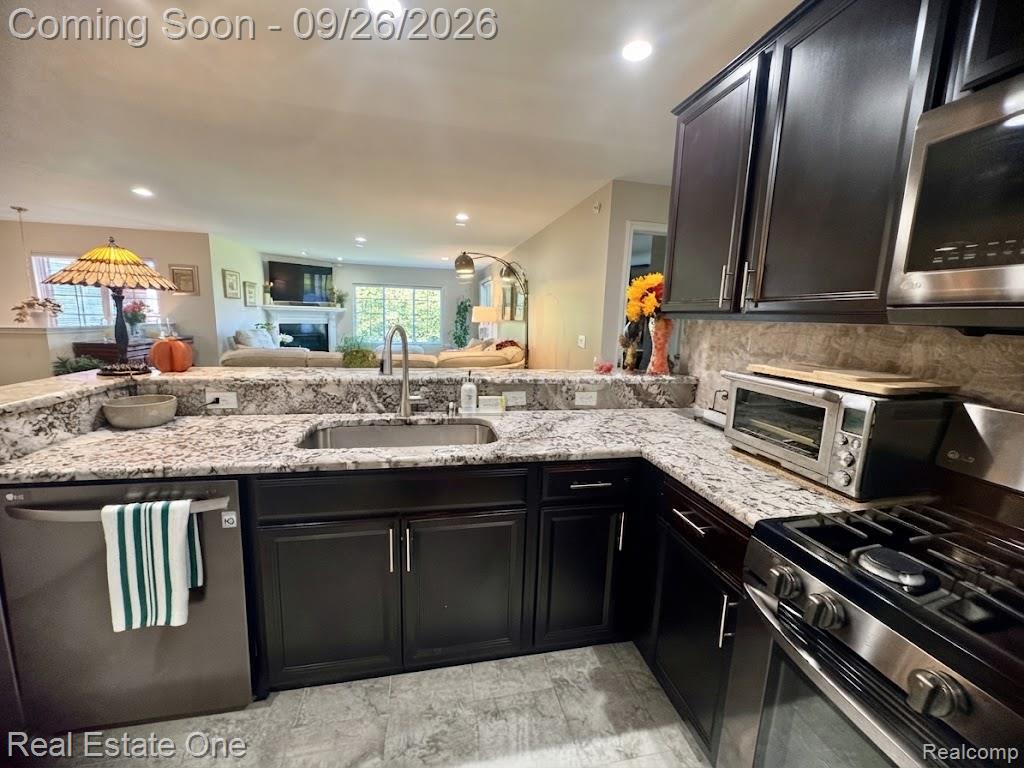 6825 Boulder Pointe Drive Unit: 32