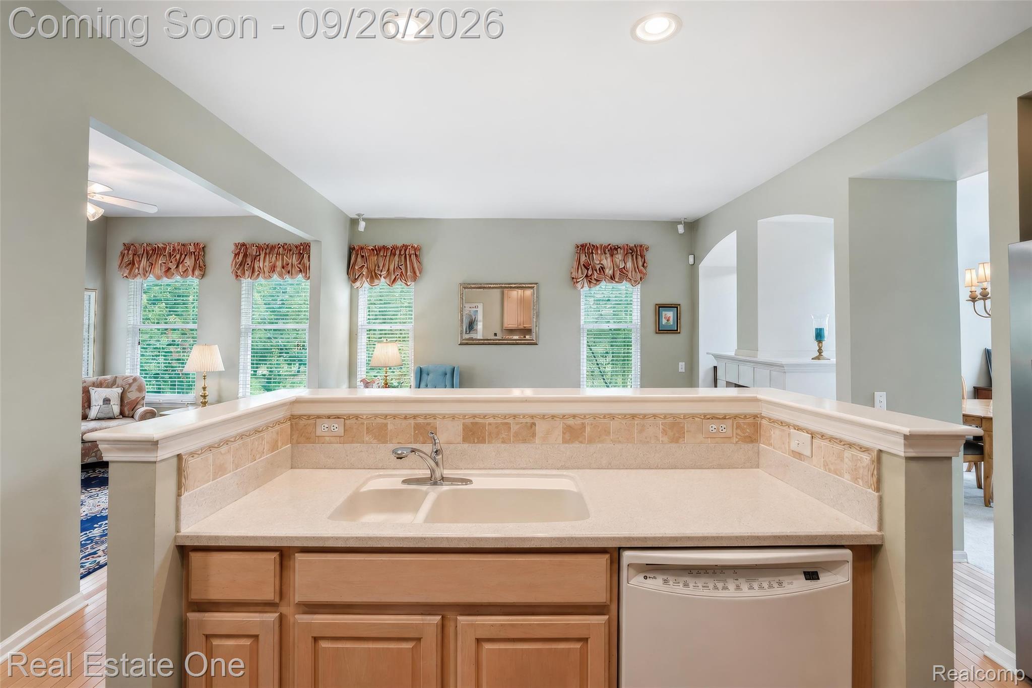 4018 Hillsdale Drive