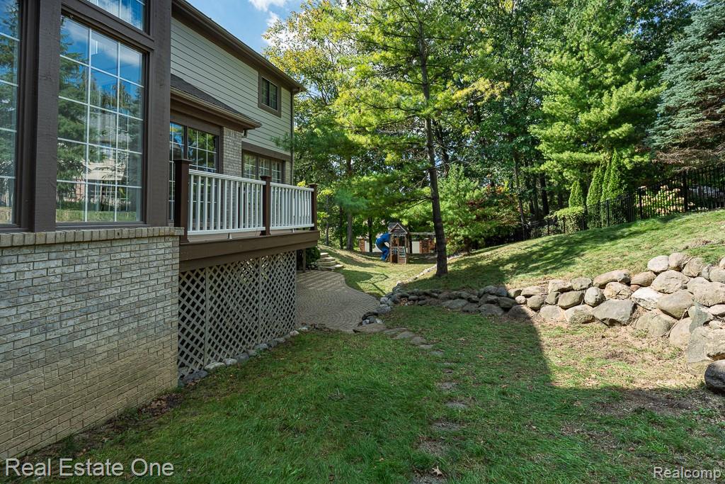 670 Cherry Tree Lane