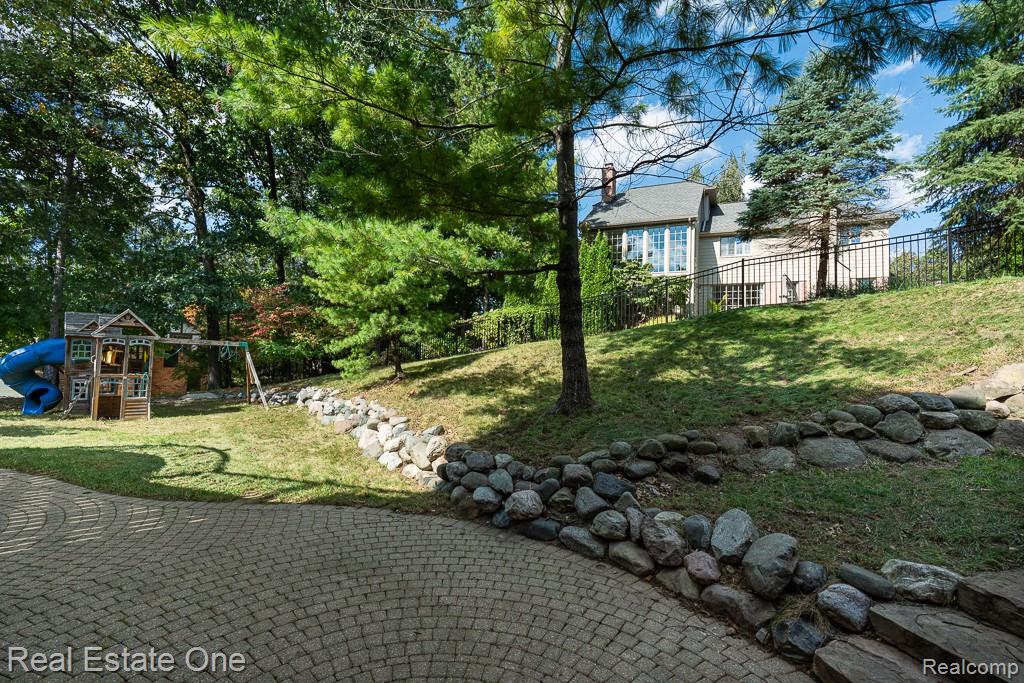 670 Cherry Tree Lane