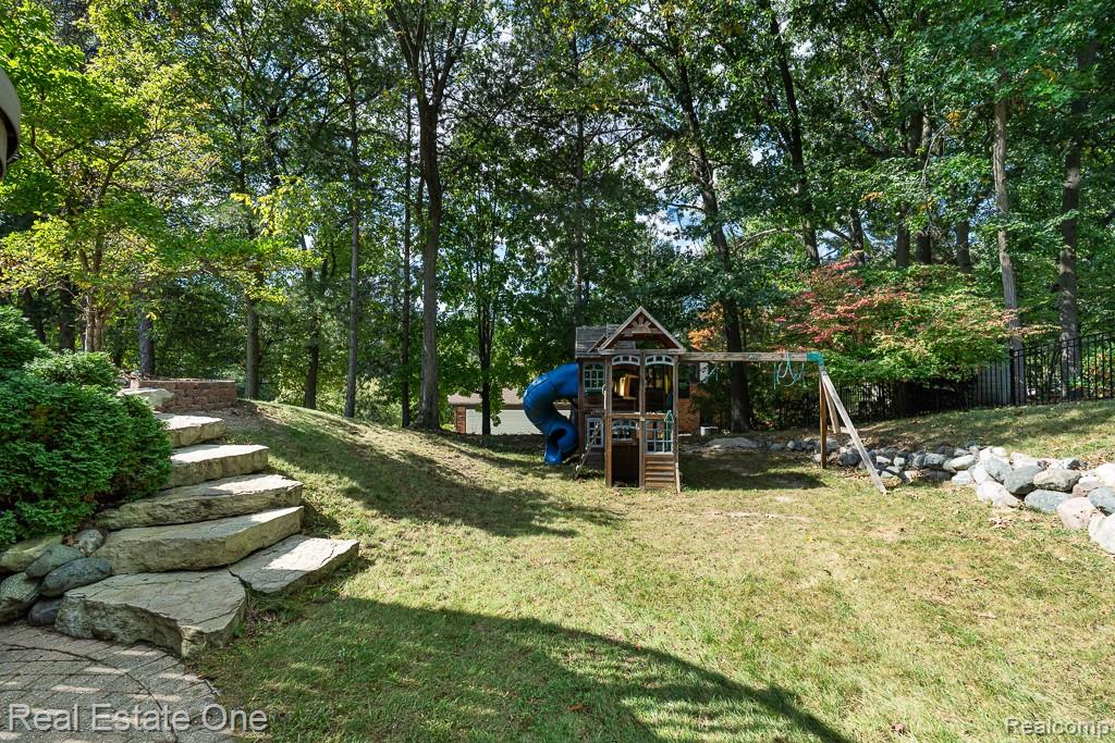 670 Cherry Tree Lane