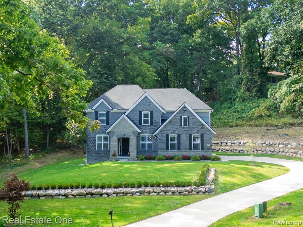 201 Beechview Drive S