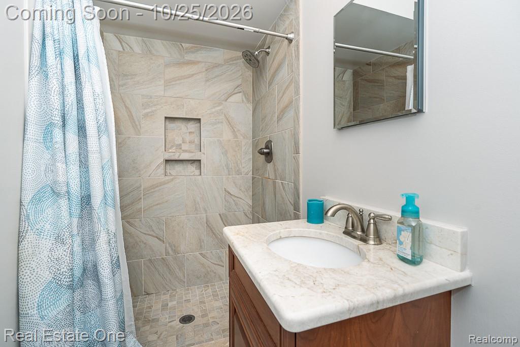 16349 Monticello DR