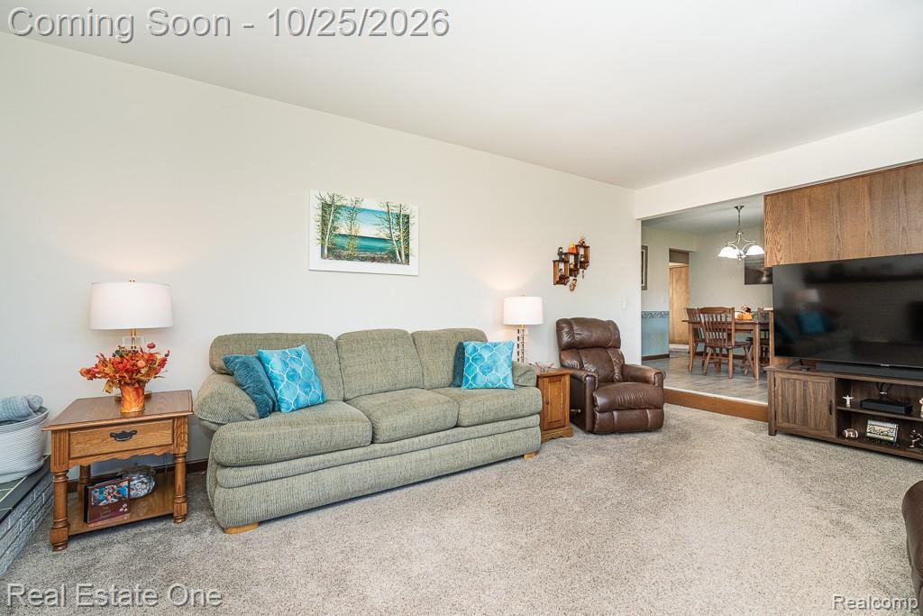 16349 Monticello DR
