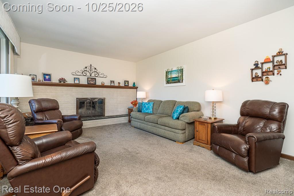 16349 Monticello DR