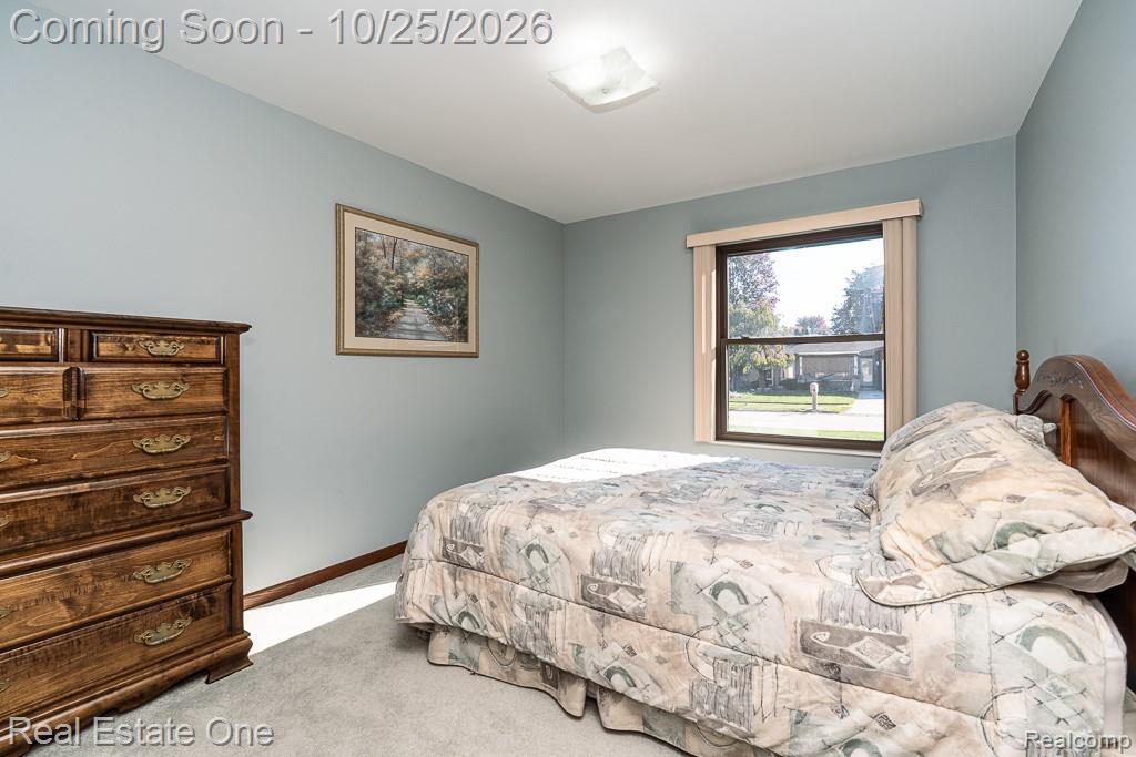16349 Monticello DR