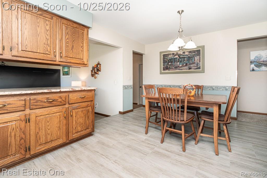 16349 Monticello DR