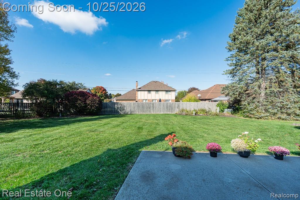 16349 Monticello DR